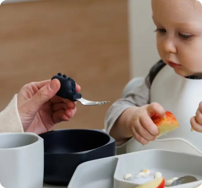 cucharas para comer bebés